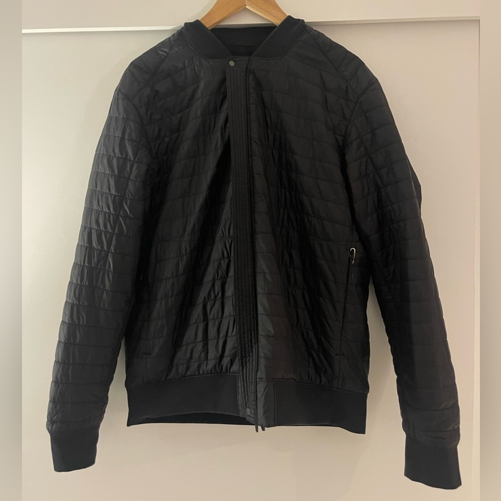LIKE NEW Men’s reversible bomber quilted jacket, black, size M